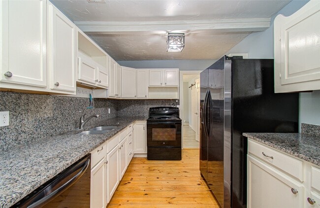 Photo - 15510 Cypress Garden Dr