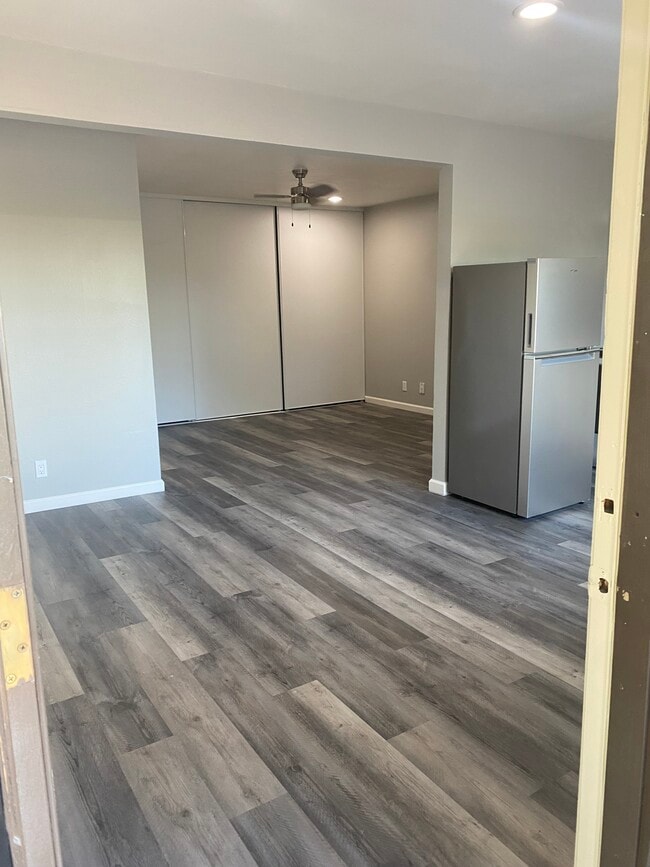 Photo - Continental Terrace