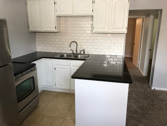 Kitchen - 3687 S Grant St Unit B