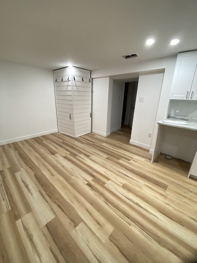 Photo - 340 Trudeau Dr