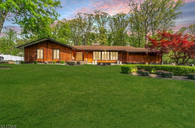 Building Photo - 792 Partridge Dr