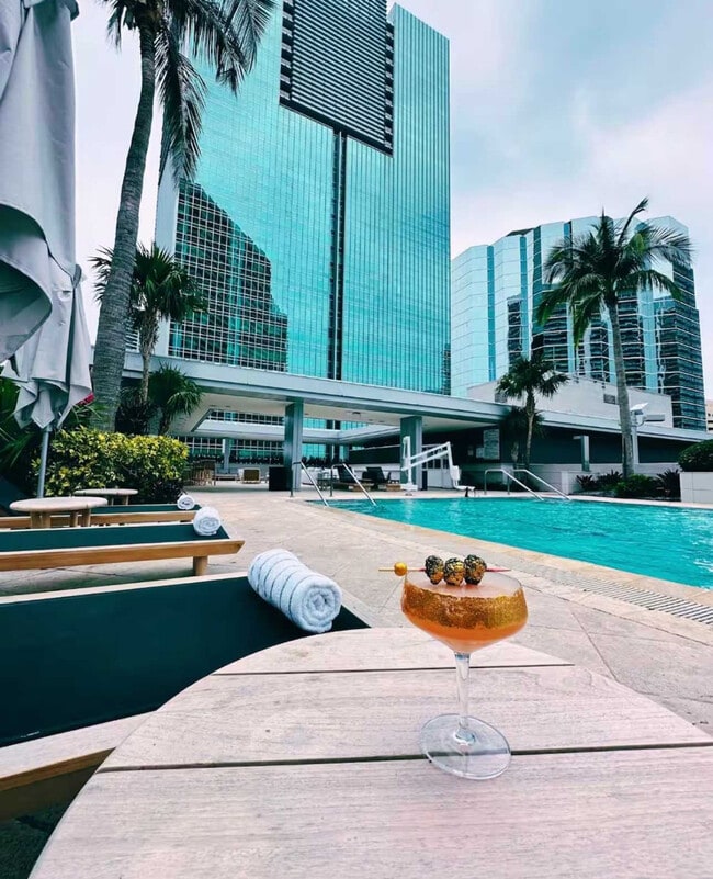 Photo - 1395 Brickell Ave Unit FL28-ID1328112P