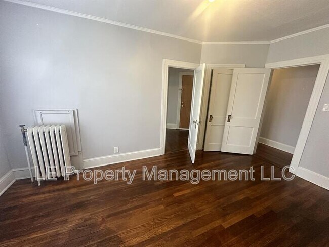 Photo - 225 W Main St Unidad 4