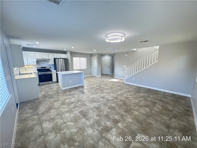 Photo - 7359 Prussian Green St