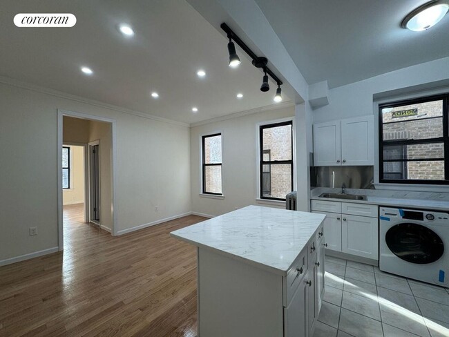 Photo - 51-17 Skillman Ave