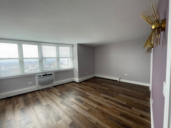 Photo - 6325 N Sheridan Rd Unit 1707