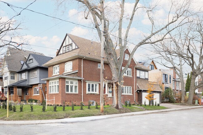 Photo - 53 Clifton Rd