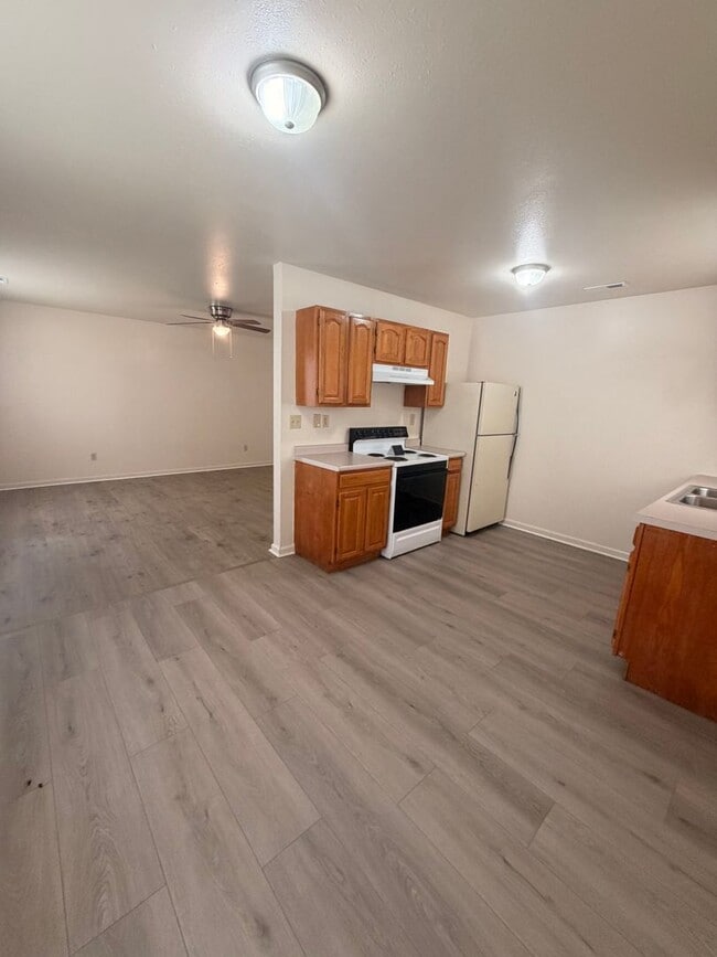 Photo - 2 Bed 2 Bath Duplex on Clearwater Way!