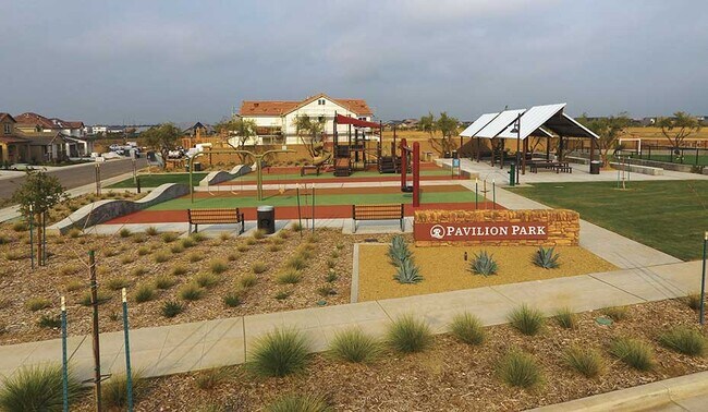 Photo - 583 Crescent Ln