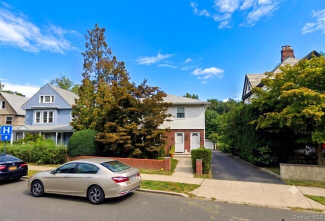Building Photo - 177 Ashford Ave Unit 2
