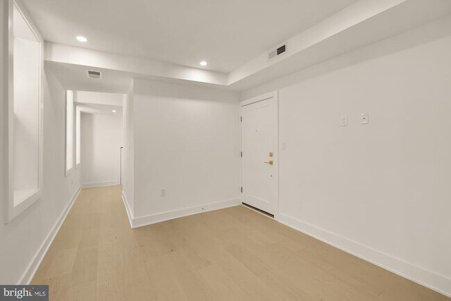 Photo - 2116 Kalorama Rd NW Unit 104