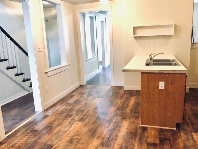 Photo - Three-Bedroom Duplex in Downtown Richmond