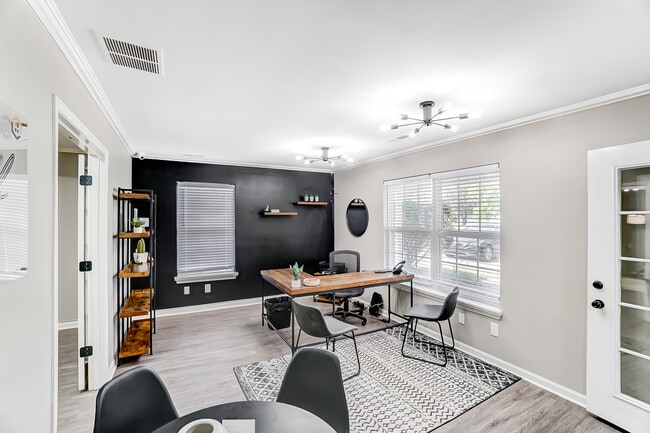 Leasing Office