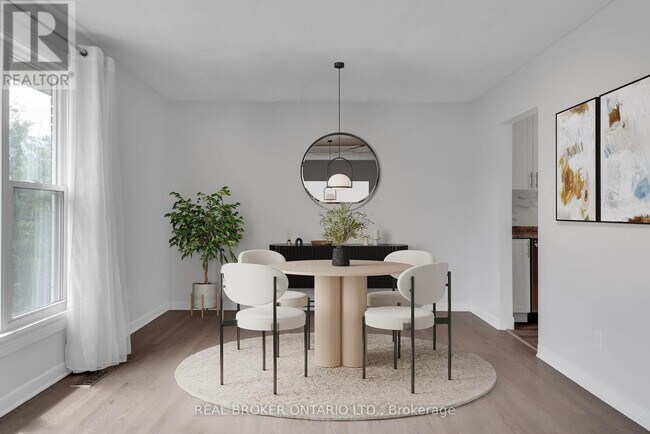 Photo - 2659 Conn St