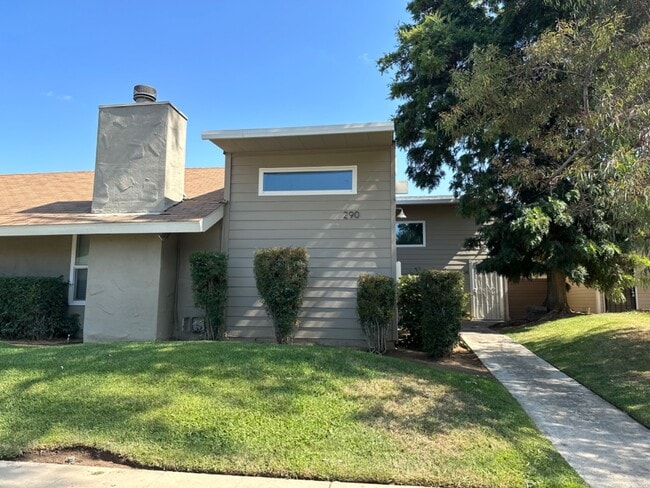 Building Photo - 290 E El Paso Ave Rental