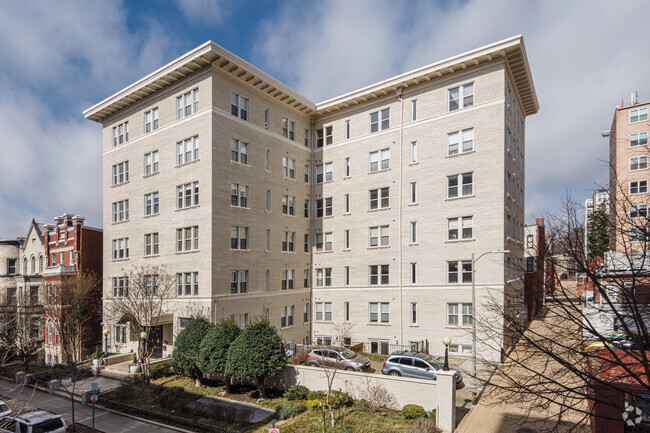 The Roydon - The Roydon Apartments