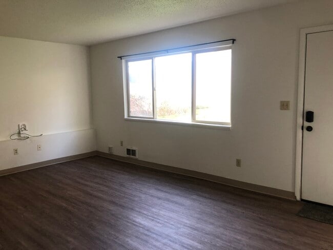 Photo - 518 SW City View St Unit 518