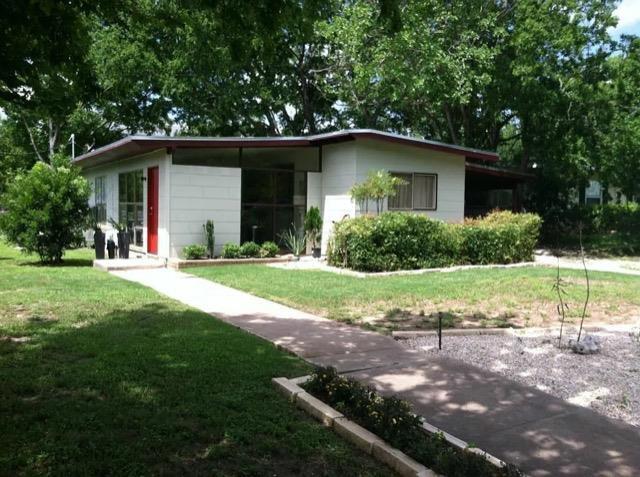 Photo - 703 W Crestland Dr