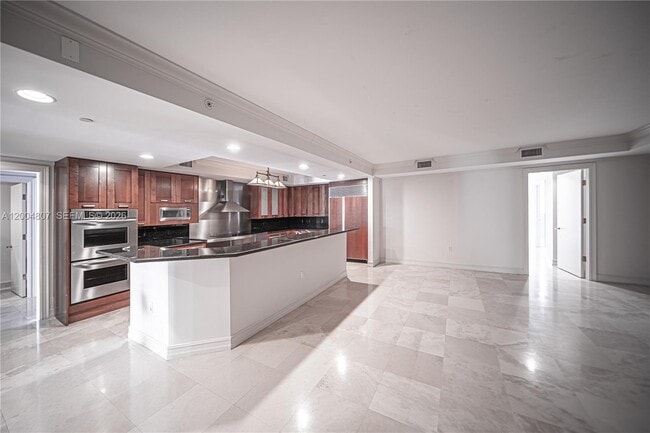 Photo - 20201 E Country Club Dr Unit 2806/07