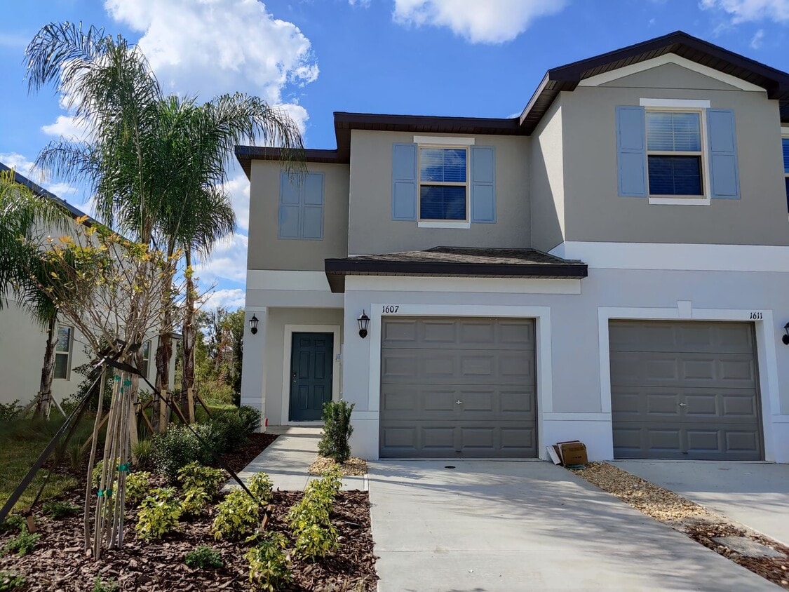 Photo - 1607 Cassius St
