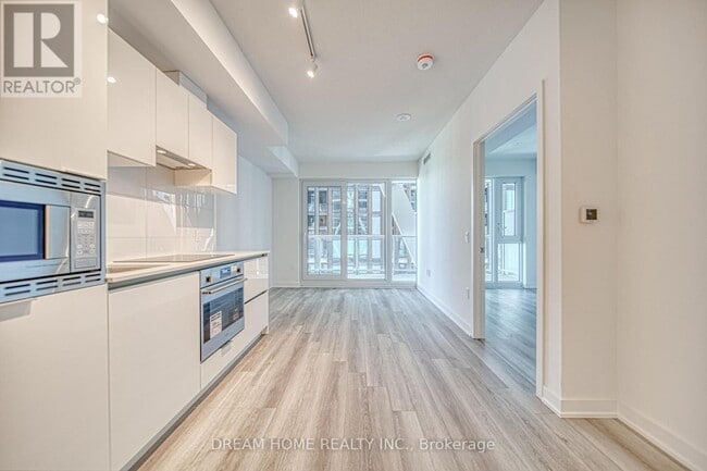 Photo - 230 Simcoe St Unit 1921