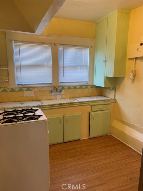 Photo - 384 W 15th St