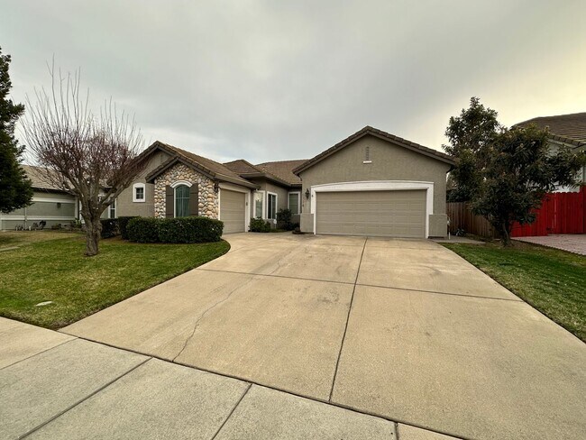 Hackberry Estates, Gated Carmichael Home w... - Hackberry Estates, Gated Carmichael Home w...