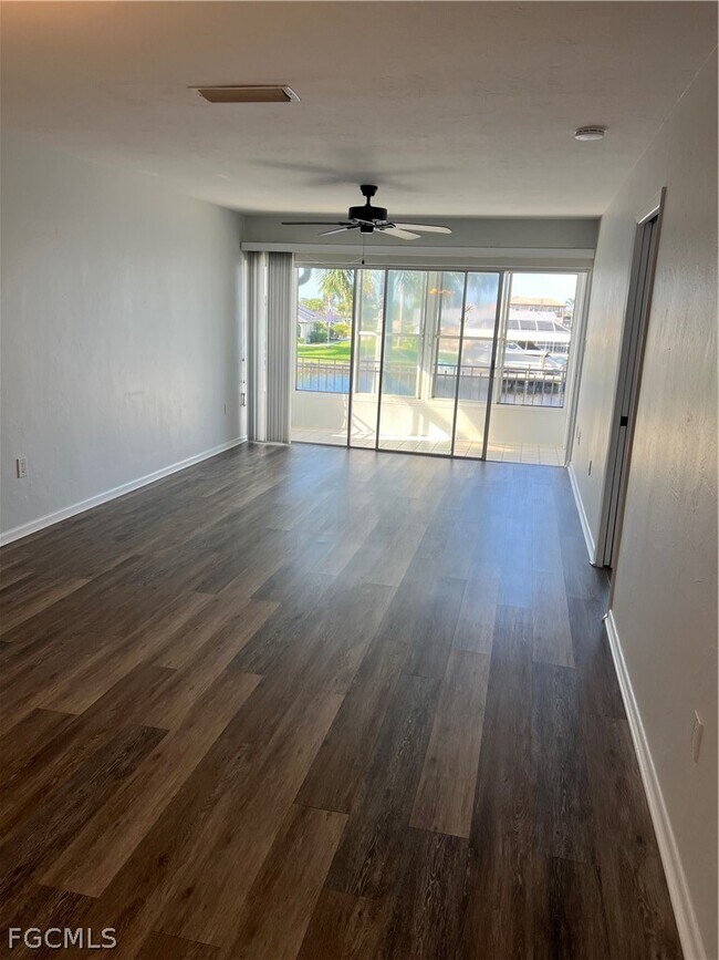 Photo - 1908 SE 43rd St Unidad 208