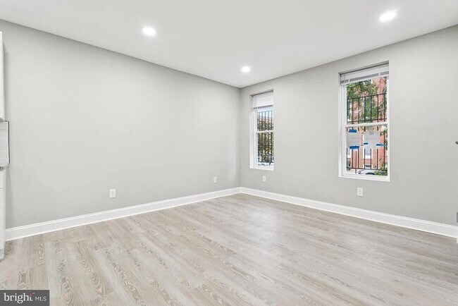 Photo - 916 N Arlington Ave Unit 1