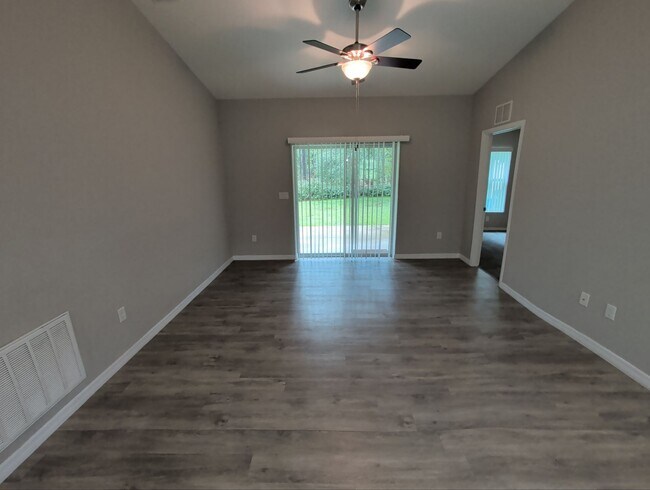 Photo - 9531 N Travis Dr Unit 9531 N Travis Dr