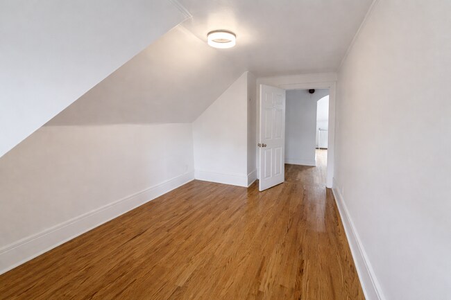 Photo - 157 Spadina Rd Unité 5