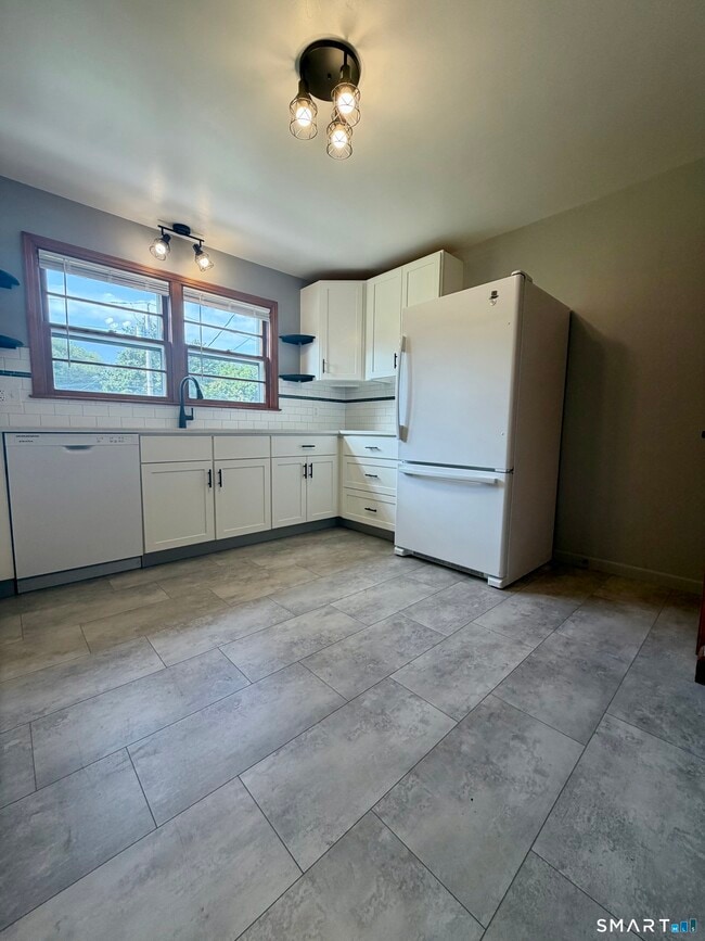 110 Collett St