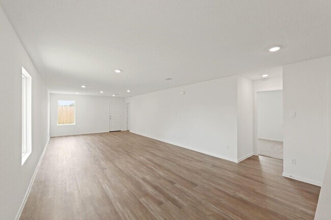 Photo - 40847 Hawthorne Glades St