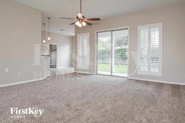 Photo - 2352 Longmont Dr