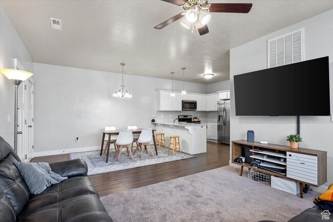 Photo - 1776 W Newcastle Ln Unidad 202
