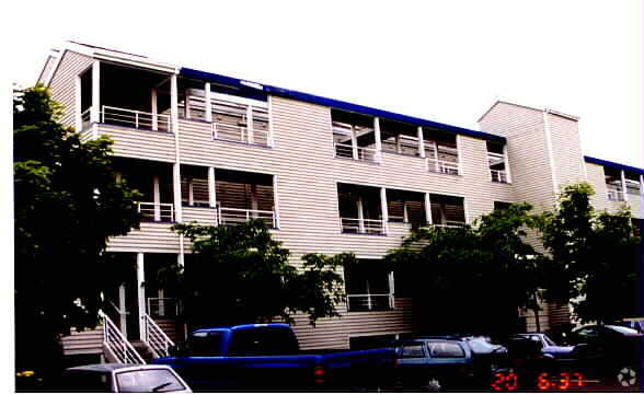 Photo - Columbia Point West