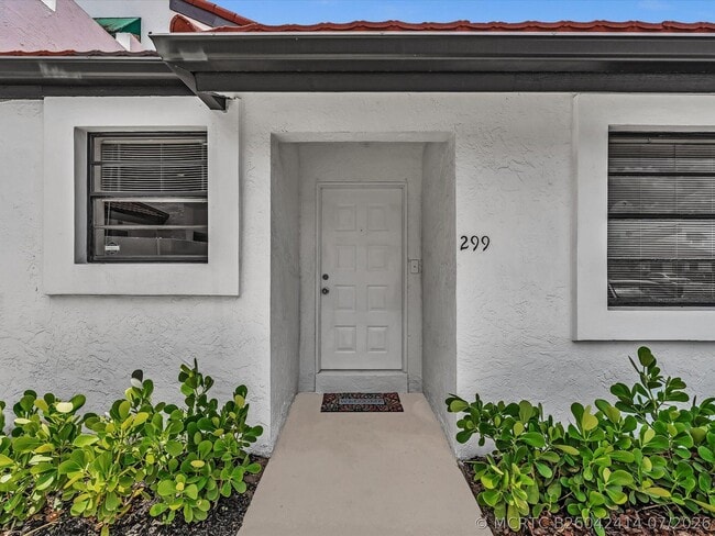 Photo - 299 NW 36th Ave