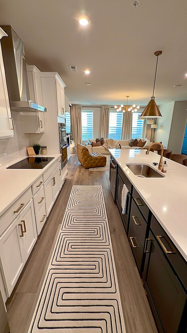 Photo - 9222 Magellan Pky Unit B