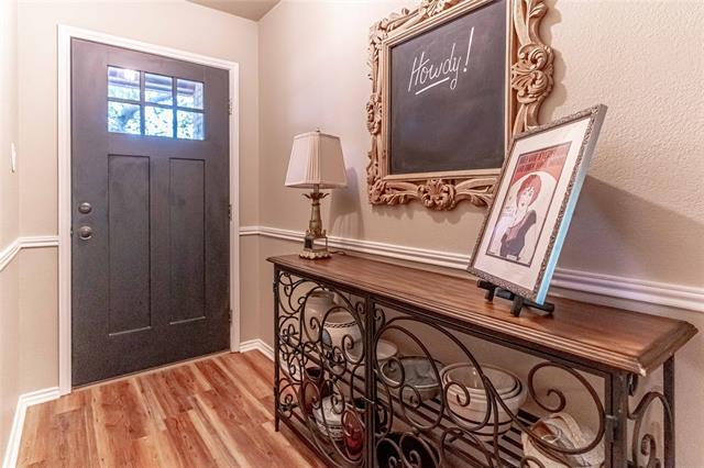 Photo - 911 Meadowlark Ln