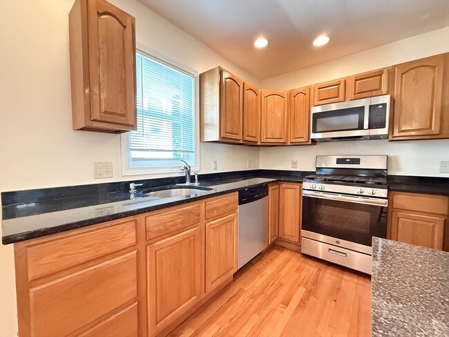 Photo - 17 Tremlett St Unit 1