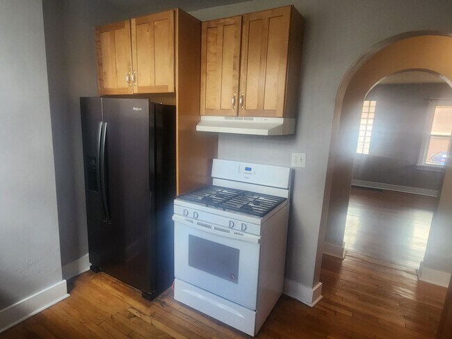 Photo - 2 Bedroom 1 bath updated Row Home