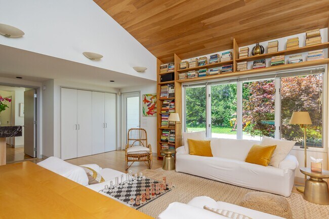 Photo - 51 Seascape Ln