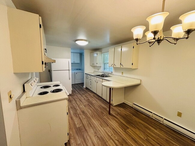 Photo - 1605 Lark Ln Unit 1