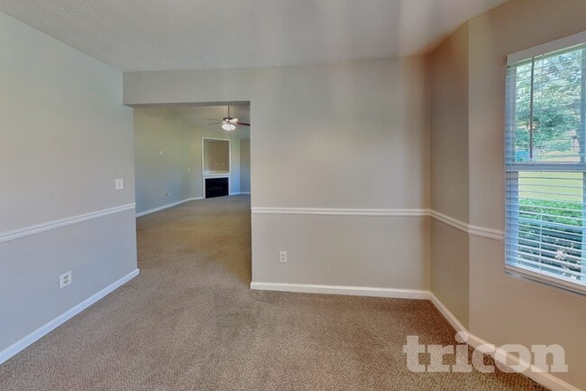 Photo - 613 Everlasting Way