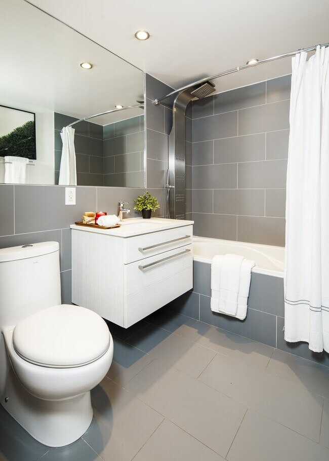Rittenhouse Hill Upgraded Bathroom