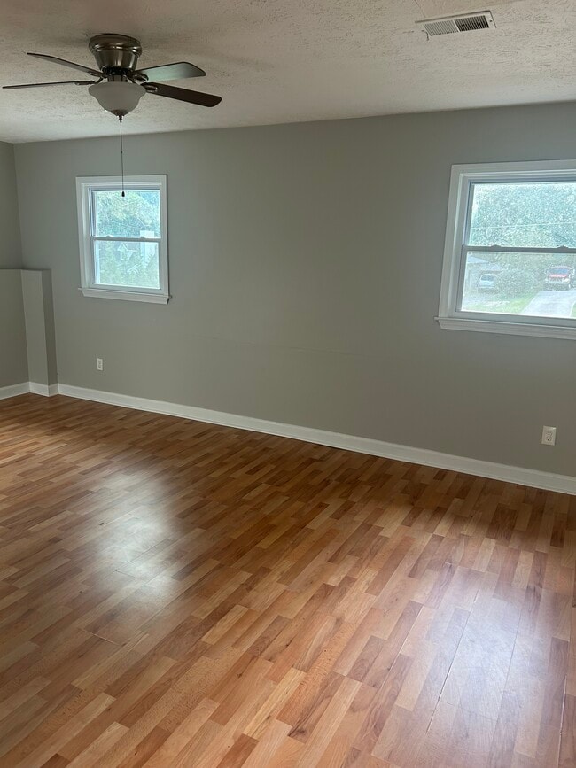 Photo - 4220 Daniel Dr Unit Complex