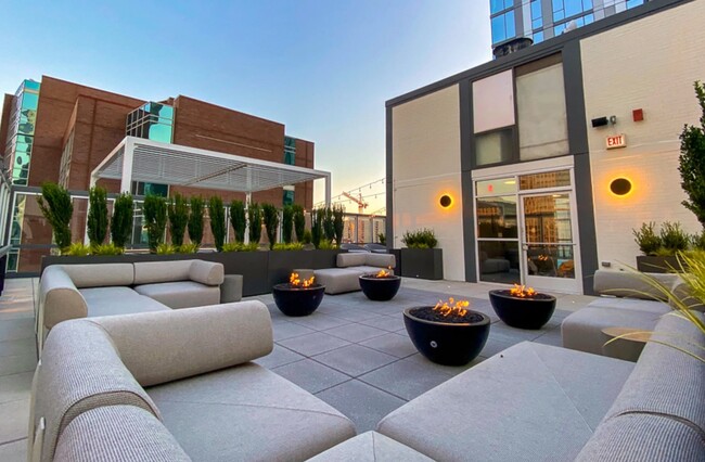 Photo - 33 E Chestnut St