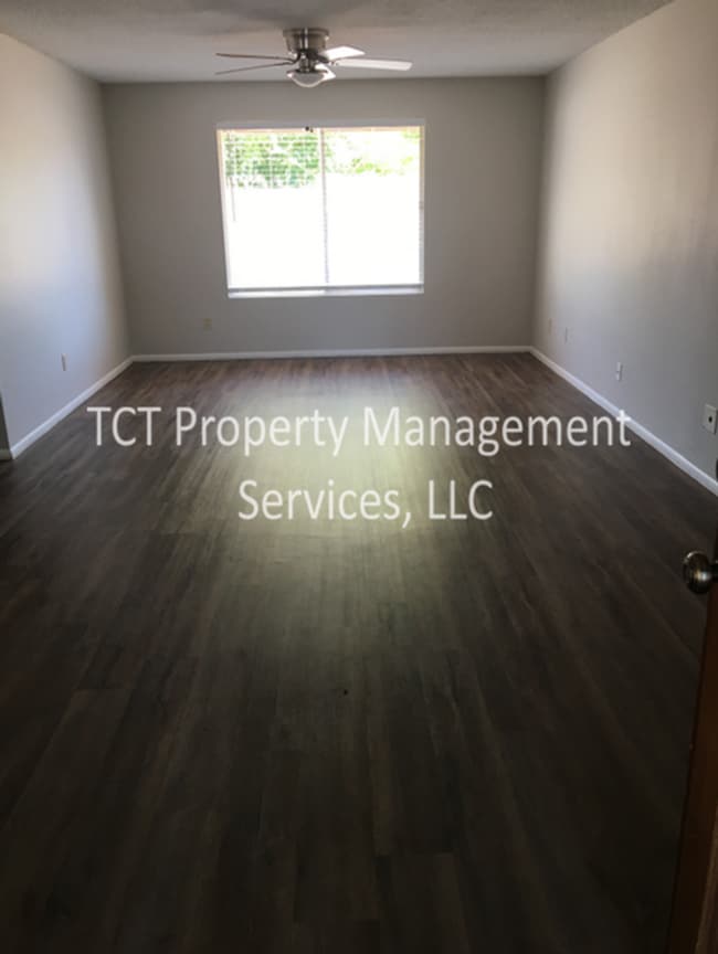 Photo - 3 Bed/ 2 Bath in Dobson Ranch