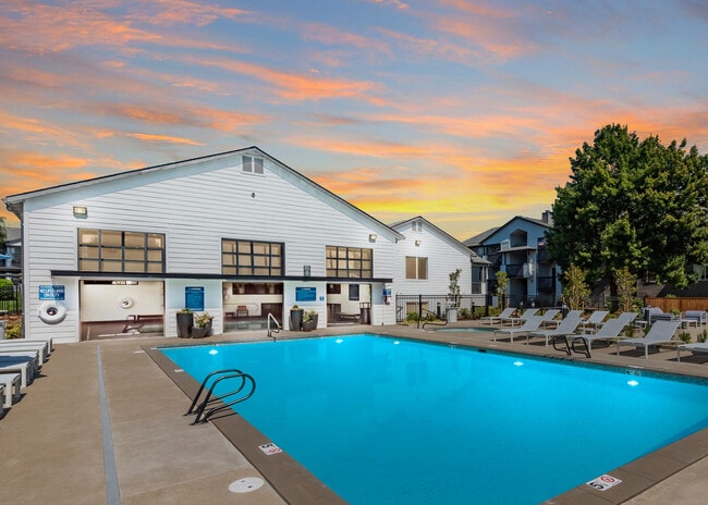 Building Photo - Lumina Apartments