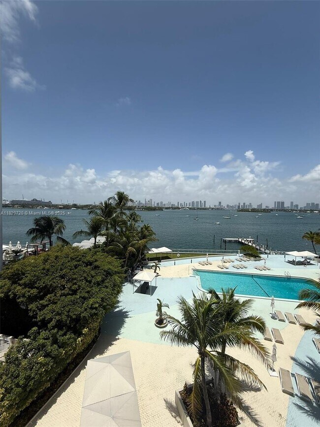 Photo - 1200 West Ave Unidad 506 Rental